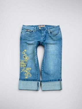 VTG Candies Low-Mid Embroidered Capri Jeans Y2k Cuffed